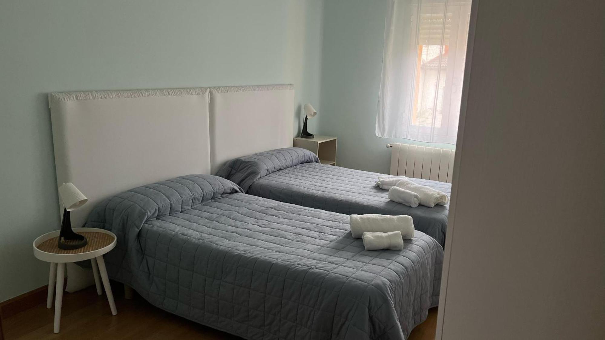 Vivienda Al Pie Del Castillo Burgo エクステリア 写真